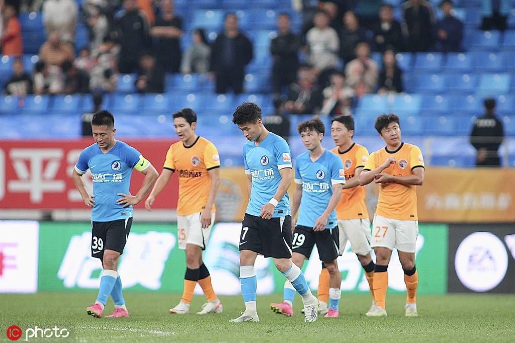 狼队1-0领先切尔西！